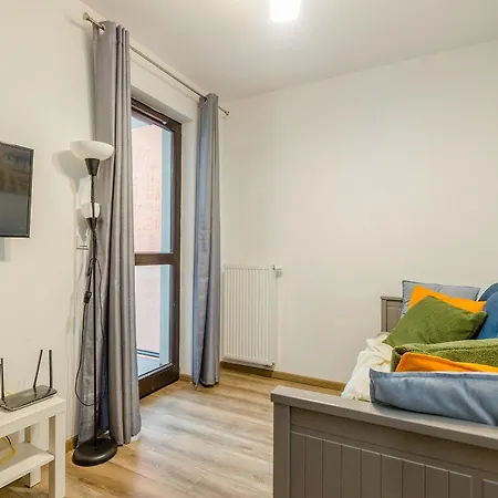 Shortstaypoland Skierniewicka Apartment